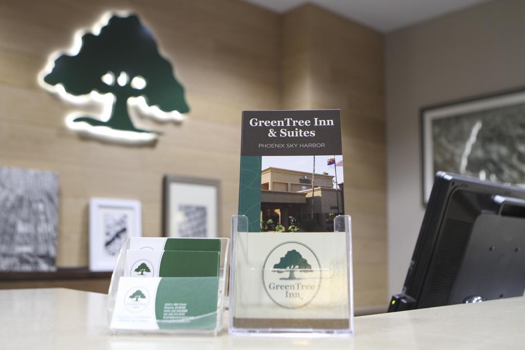 Greentree Inn & Suites Phoenix Sky Harbor Exterior foto