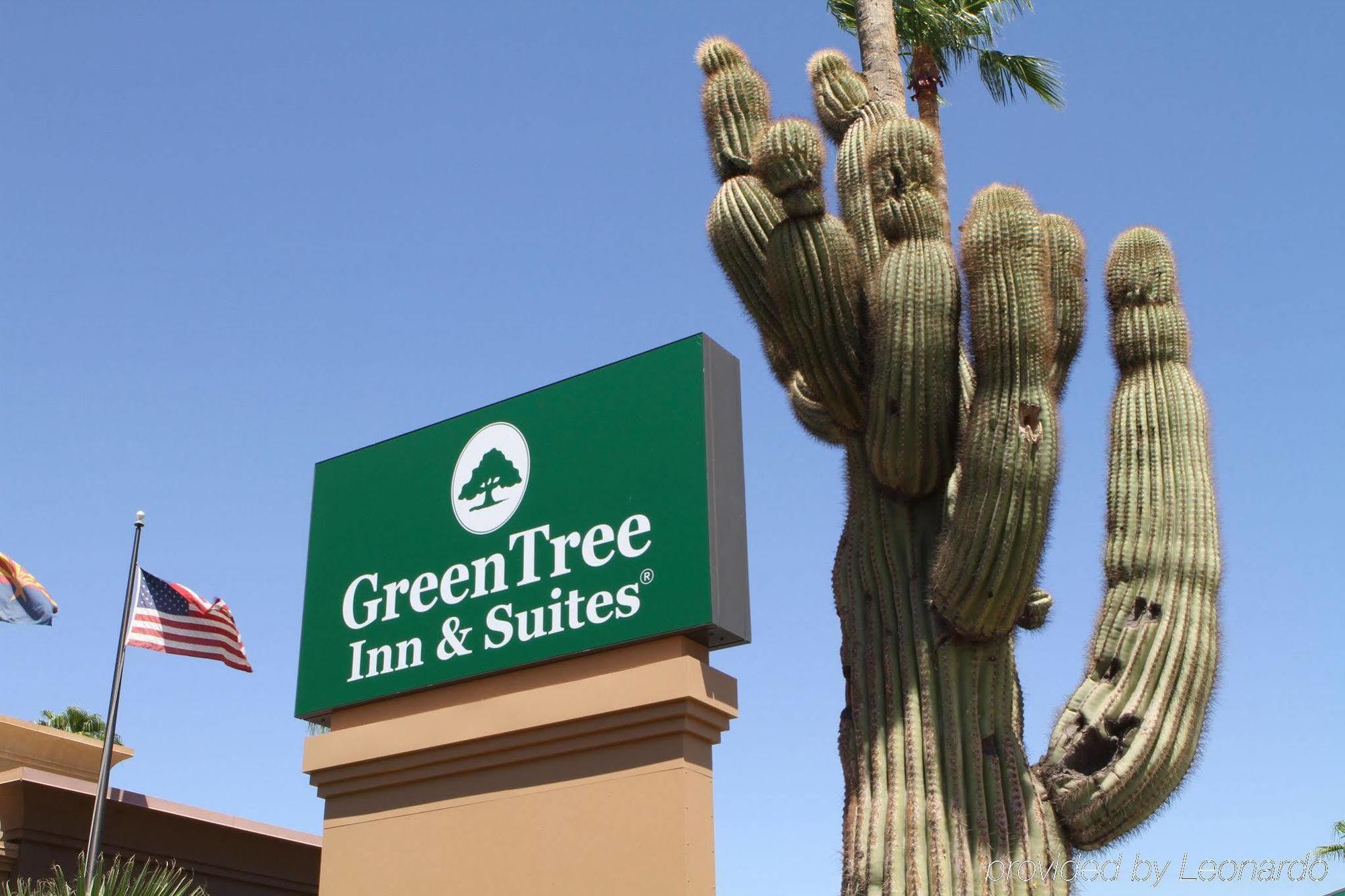 Greentree Inn & Suites Phoenix Sky Harbor Exterior foto