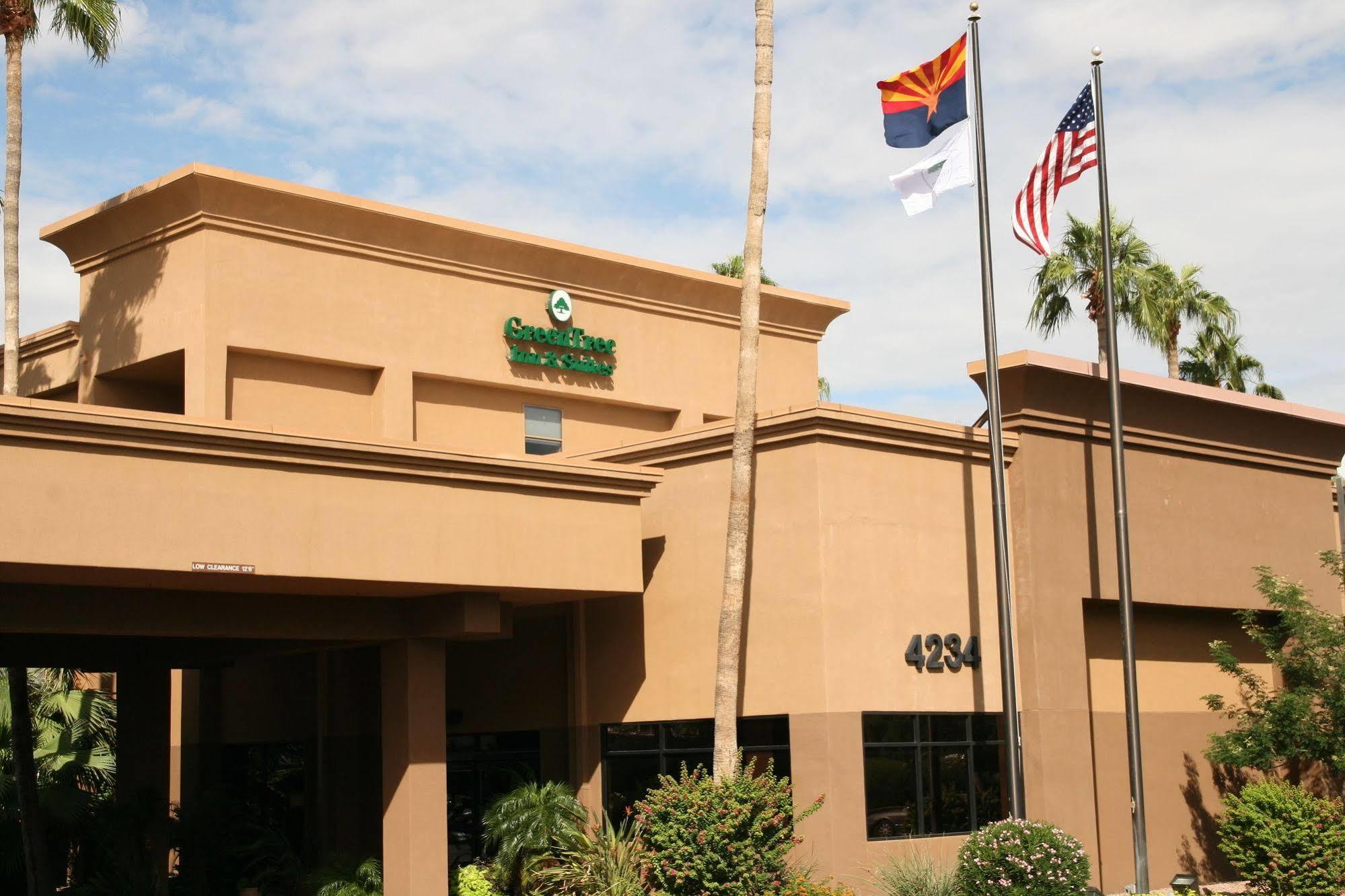 Greentree Inn & Suites Phoenix Sky Harbor Exterior foto
